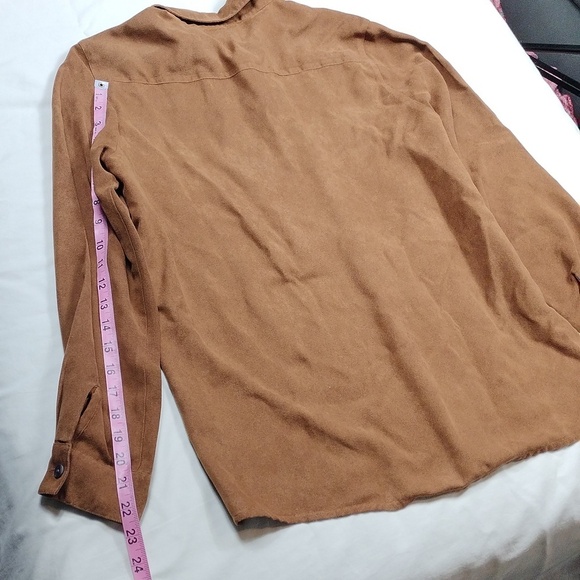 Chelsea Cambell Womens Long Sleeve Button Down Shirt Size Large - Picture 9 of 11